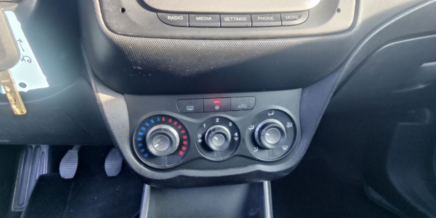 Alfa Romeo MiTo START&STOP 1.4 MPI 78 CV / EDIZIONE