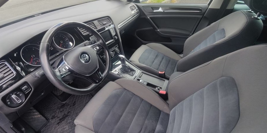 Volkswagen Golf VII BLUEMOTION 1.6 TDI 105 CV / CARAT DSG7