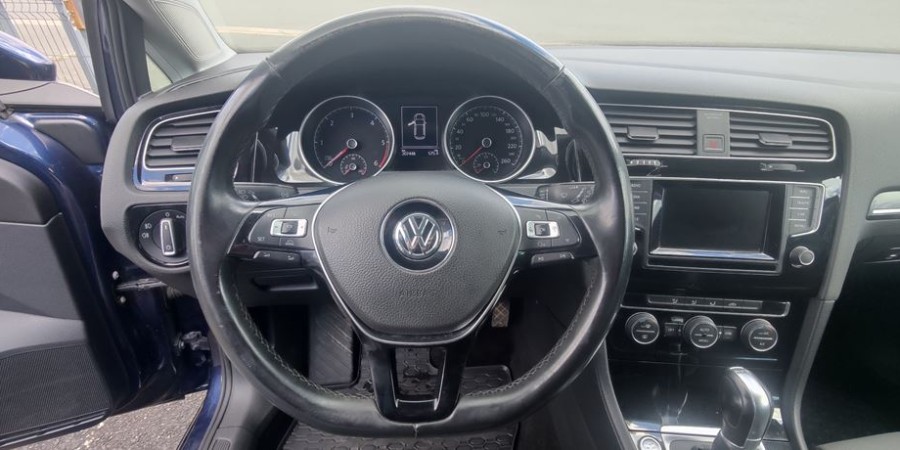 Volkswagen Golf VII BLUEMOTION 1.6 TDI 105 CV / CARAT DSG7