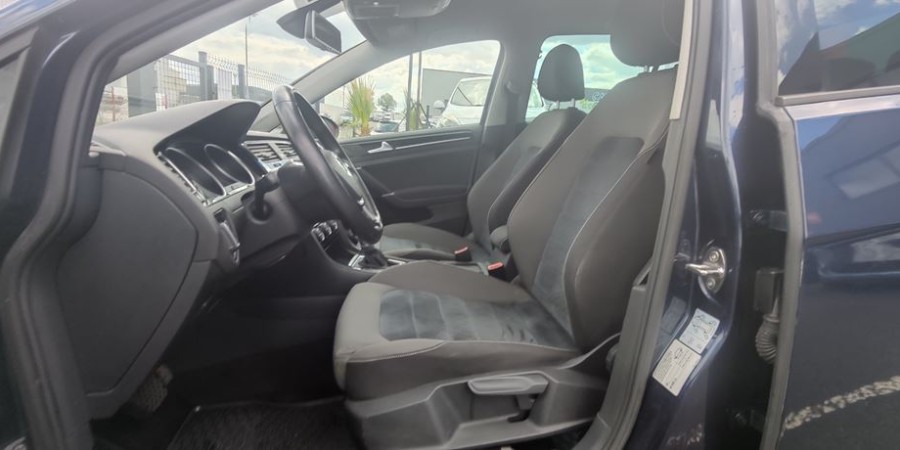 Volkswagen Golf VII BLUEMOTION 1.6 TDI 105 CV / CARAT DSG7