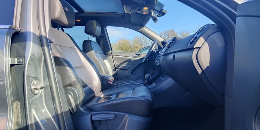 Volkswagen Tiguan PHASE 2 0 TDI 140 CV DSG7 / R-LINE 4