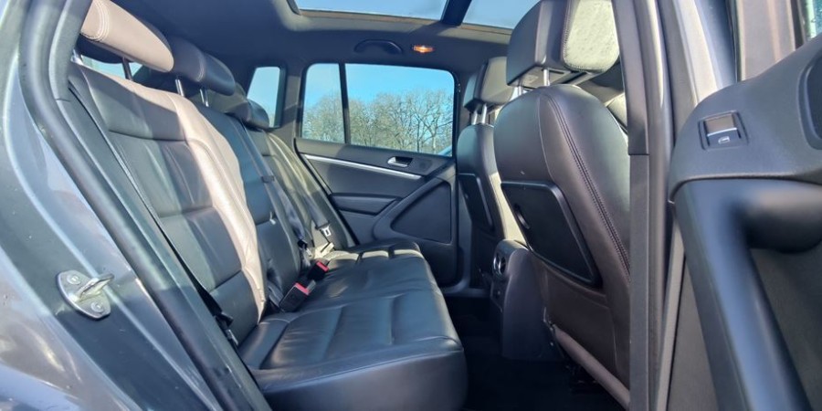 Volkswagen Tiguan PHASE 2 0 TDI 140 CV DSG7 / R-LINE 4
