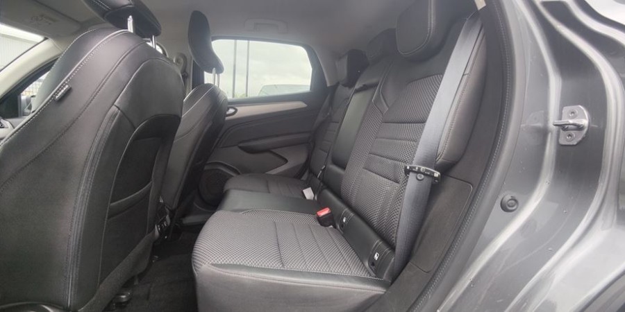 Renault Arkana E-TECH 145 - 21B / INTENS