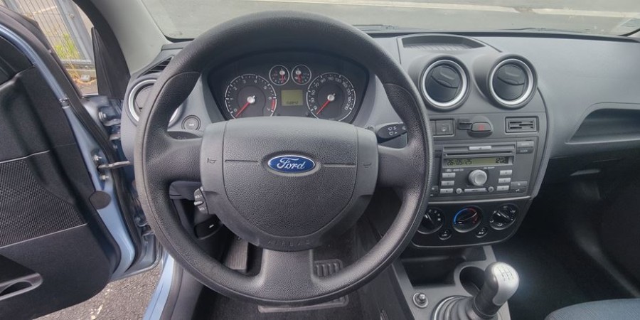 Ford Fiesta 1.3L 70 CV