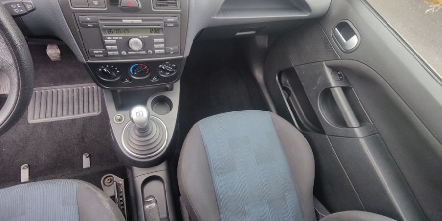 Ford Fiesta 1.3L 70 CV