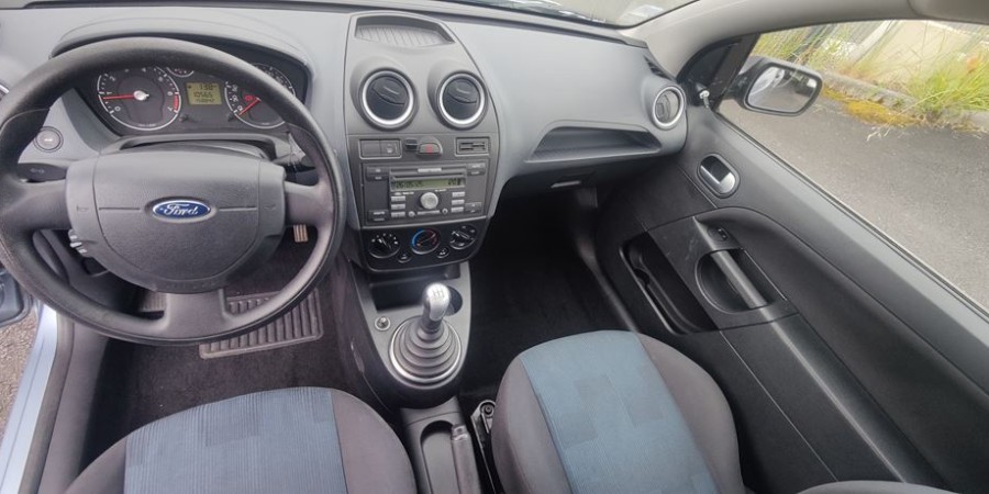 Ford Fiesta 1.3L 70 CV