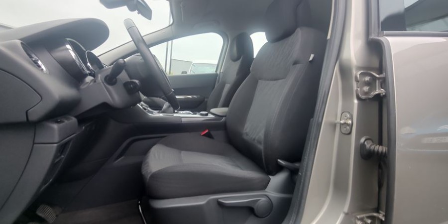 Peugeot 3008 I PHASE 1 6 HDI 112 CV / PACK BUSINESS