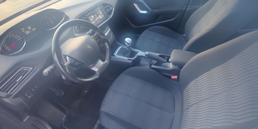 Peugeot 308 II / ACTIVE SW 1.6 BLUEHDI 120 CV