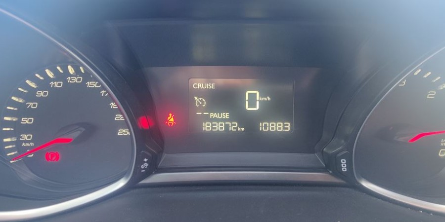 Peugeot 308 II / ACTIVE SW 1.6 BLUEHDI 120 CV