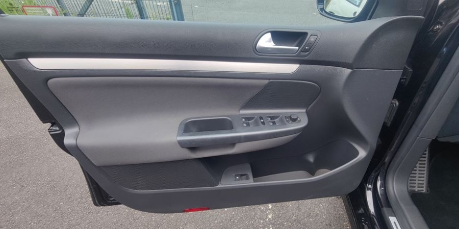 Volkswagen Golf MK5 GTI 2.0TFSI 200CV DSG6 / MILTEK