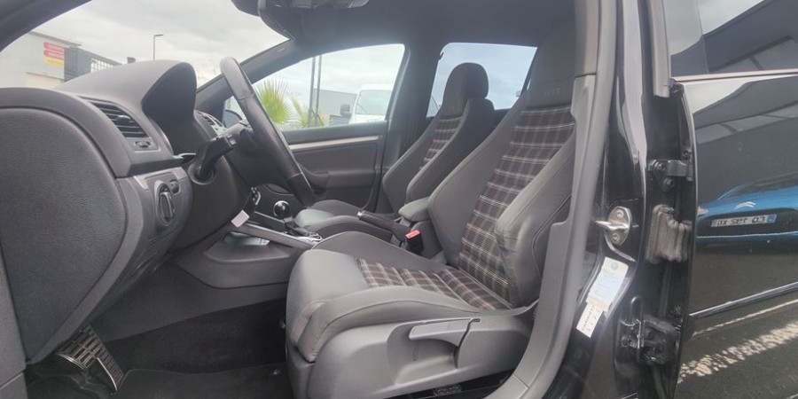 Volkswagen Golf MK5 GTI 2.0TFSI 200CV DSG6 / MILTEK
