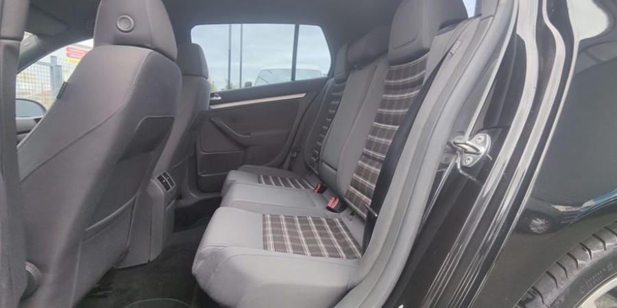 Volkswagen Golf MK5 GTI 2.0TFSI 200CV DSG6 / MILTEK