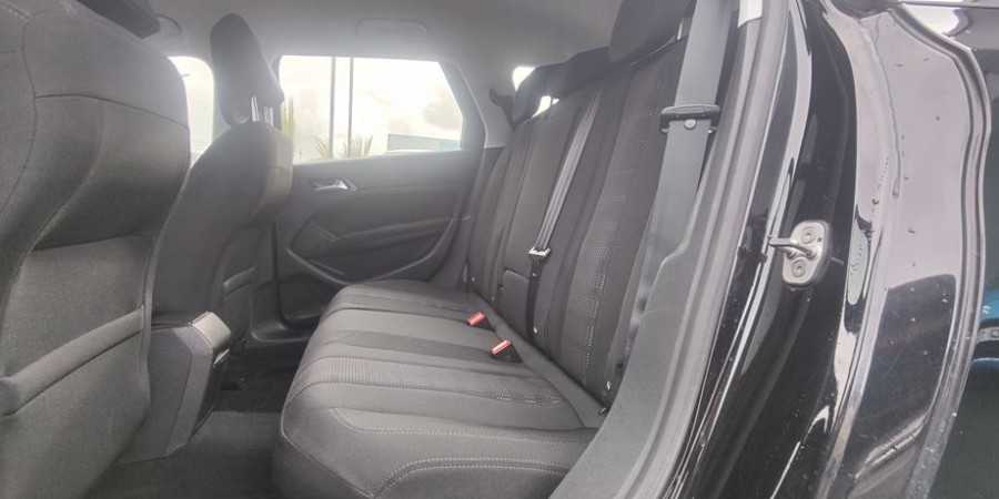 Peugeot 308 II EAT6 SW 1.6 BLUE-HDI 120 CV / ALLURE