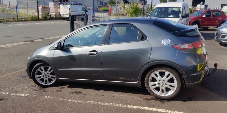 Honda Civic VIII 2.2 I-CTDI 140 CV VIRTUOSE