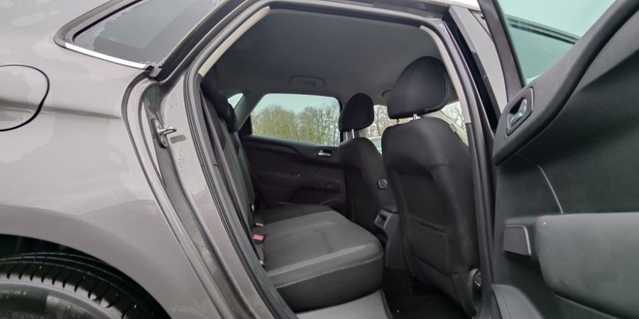 Citroën C4 II PHASE 2 1.6 BLUEHDI 100CV /