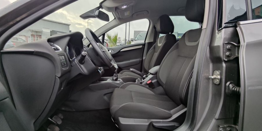 Citroën C4 II PHASE 2 1.6 BLUEHDI 100CV /