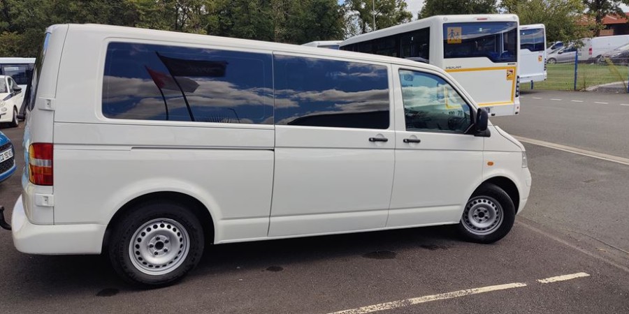 Volkswagen Transporter TRANSPORTEUR T5 CARAVELLE 9PL 2.5 TDI 130 CV / LONG PEU OPTI