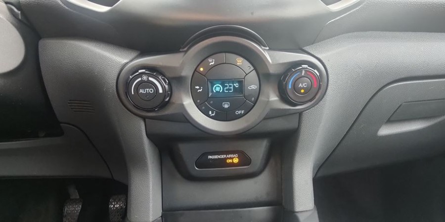 Ford EcoSport 1.5 TDCI 90 CV / TITANIUM