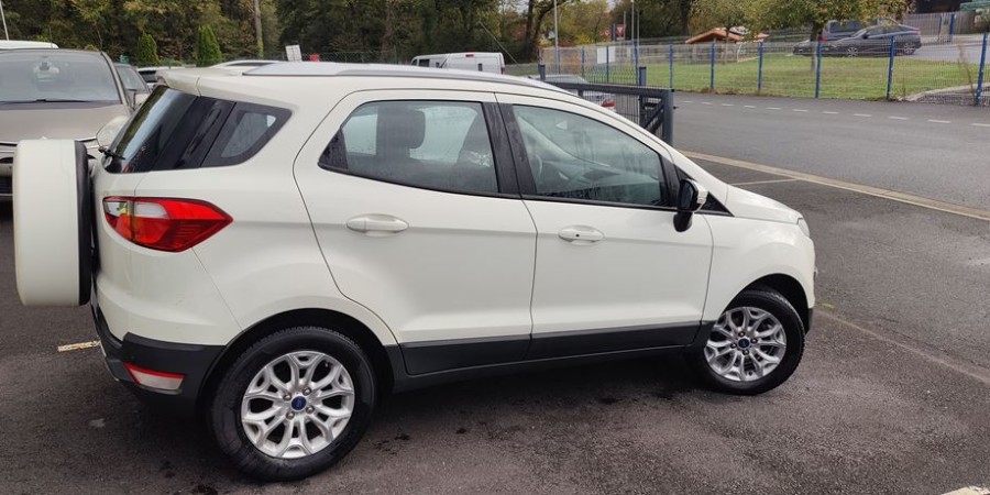 Ford EcoSport 1.5 TDCI 90 CV / TITANIUM