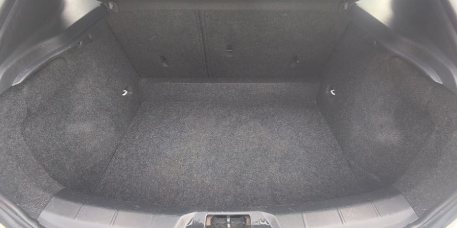 Volvo V40 II 1.6D 115 D2 / SUMMUM