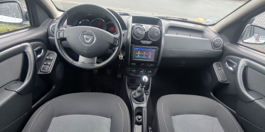 Dacia Duster PHASE 2 4X2 1.5 DCI 110 CV / BLACK TOUCH