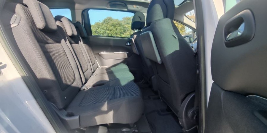 Peugeot 5008 7 PLACES 2.0 HDI 163 CV FAP BVA6 / ALLU