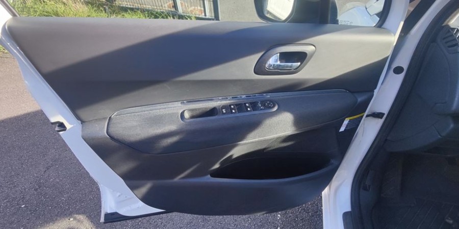 Peugeot 5008 7 PLACES 2.0 HDI 163 CV FAP BVA6 / ALLU