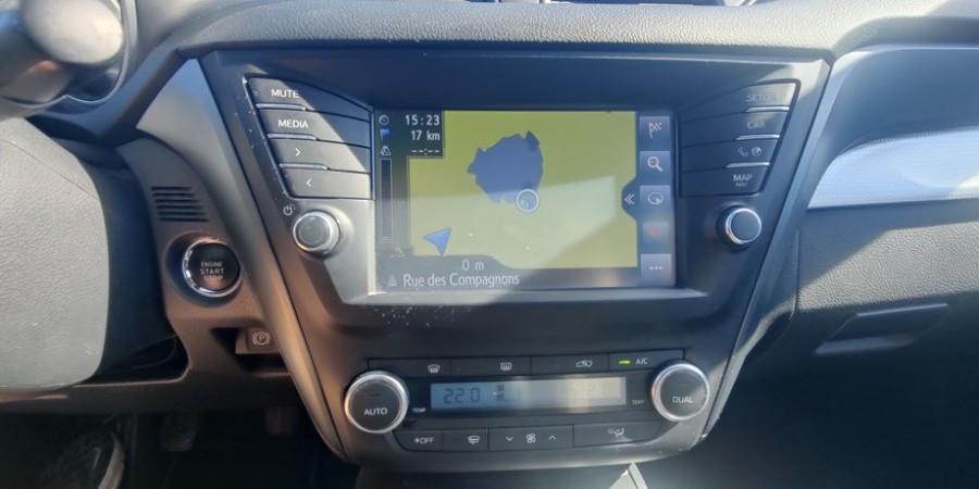 Toyota Avensis III PHASE 3 2.0 D4D 143 CV / EXECUTIVE