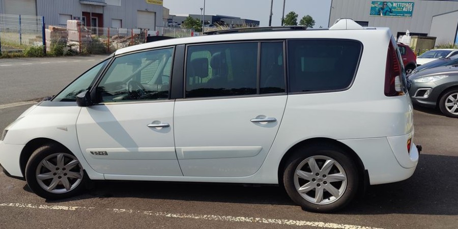 Renault Grand Espace IV PHASE 3 7 PL 2.0 DCI 175 BVA6 / INTENSE