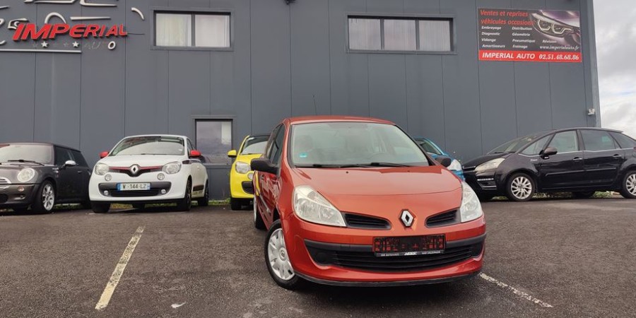 Renault Clio EXPRESSION 1.2 L 75 CV / CONFORT