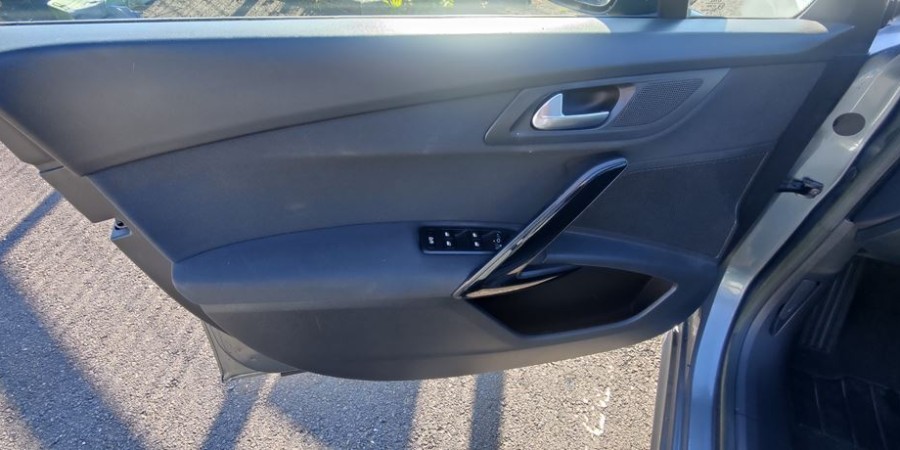 Peugeot 508 SW / BUSINESS 1.6 HDI 112 CV