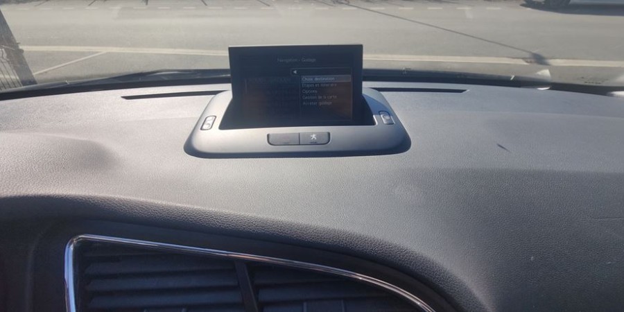 Peugeot 5008 PHASE 2 EAT6 7PL 1.6 BLUE-HDI 120 CV / ACTIVE