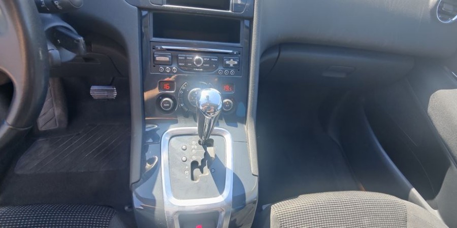 Peugeot 5008 PHASE 2 EAT6 7PL 1.6 BLUE-HDI 120 CV / ACTIVE