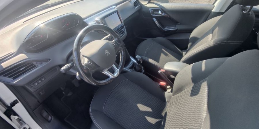 Peugeot 208 PHASE 2 JEUNE PERMIS 1.6 BLUEHDI 75 CV S&S / ACTIVE