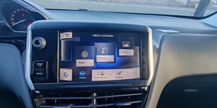 Peugeot 208 ALLURE 1.6 E-HDI 115 CV