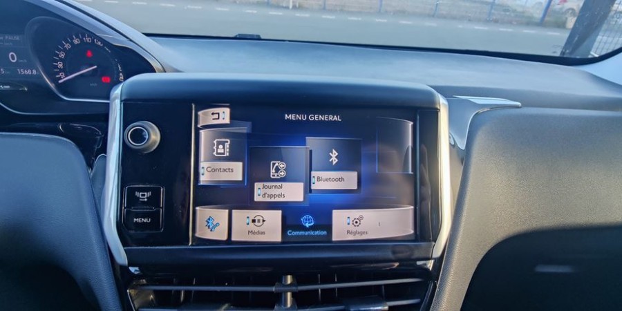 Peugeot 208 ALLURE 1.6 E-HDI 115 CV