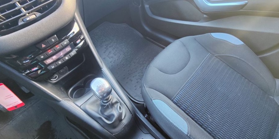 Peugeot 208 ALLURE 1.6 E-HDI 115 CV