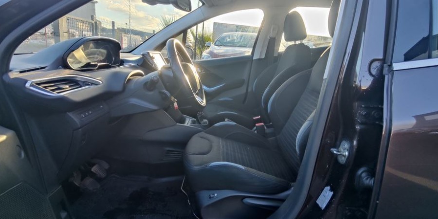 Peugeot 208 ALLURE 1.6 E-HDI 115 CV