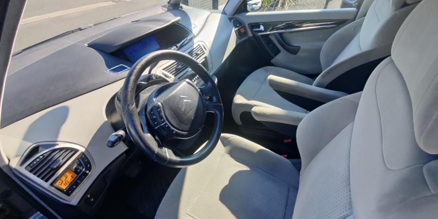Citroën C4 Picasso BOITE AUTO 1.6HDI 110 / EXCLUSIVE