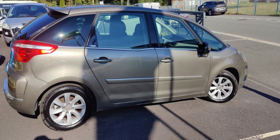 Citroën C4 Picasso BOITE AUTO 1.6HDI 110 / EXCLUSIVE
