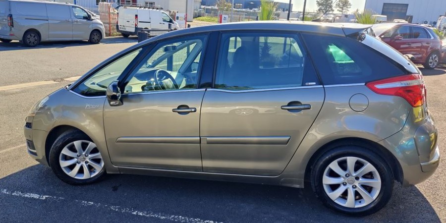 Citroën C4 Picasso BOITE AUTO 1.6HDI 110 / EXCLUSIVE