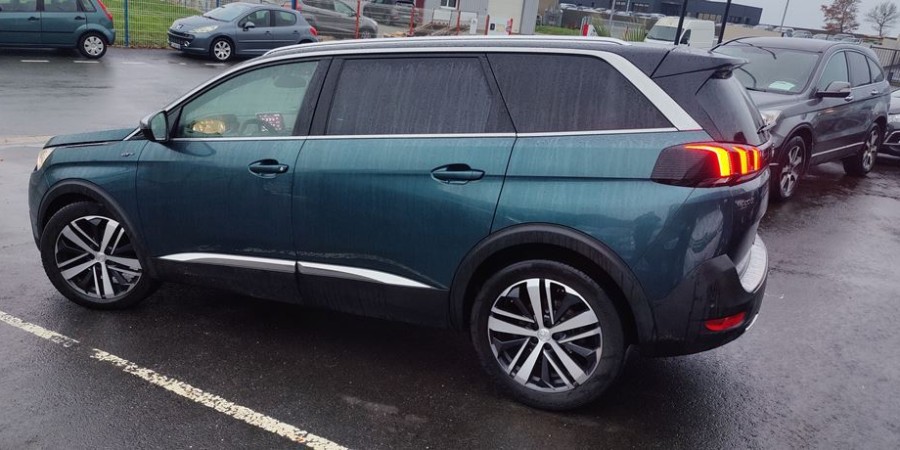 Peugeot 5008 II EAT6 S&S ALCANTARA 2.0 BLUE-HDI 180 / GT PACK