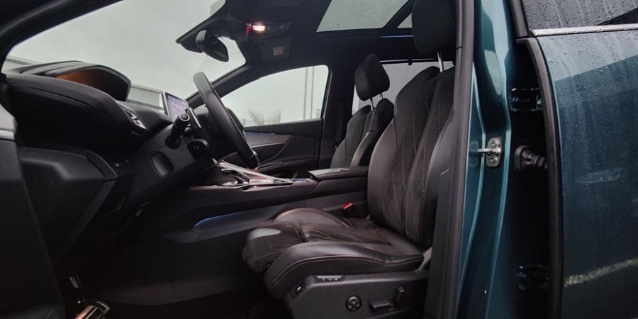Peugeot 5008 II EAT6 S&S ALCANTARA 2.0 BLUE-HDI 180 / GT PACK
