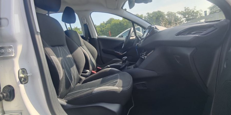 Peugeot 208 1.6 E-HDI 92 CV SOCIETE PACK CD CLIM / AFFAIRE