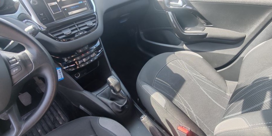 Peugeot 208 1.6 E-HDI 92 CV SOCIETE PACK CD CLIM / AFFAIRE