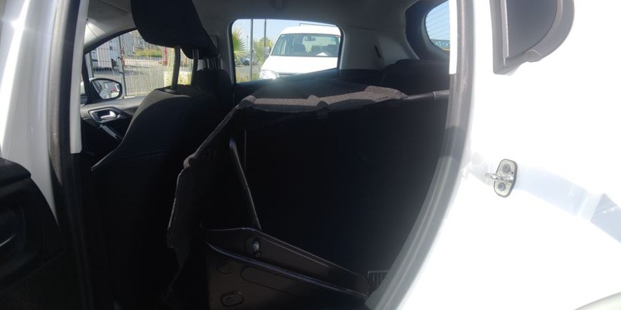 Peugeot 208 1.6 E-HDI 92 CV SOCIETE PACK CD CLIM / AFFAIRE