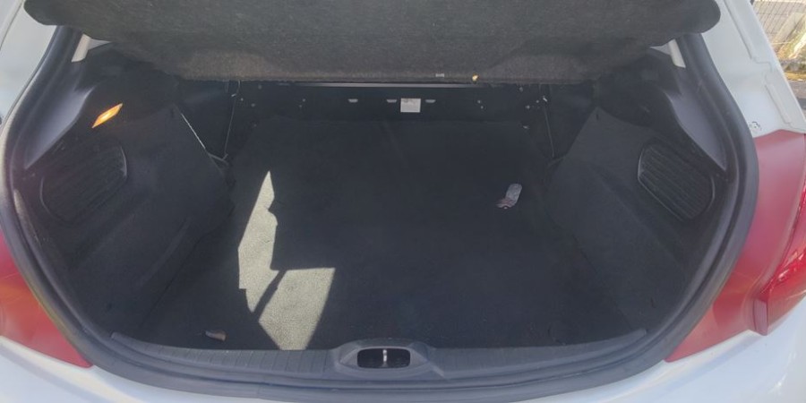 Peugeot 208 1.6 E-HDI 92 CV SOCIETE PACK CD CLIM / AFFAIRE