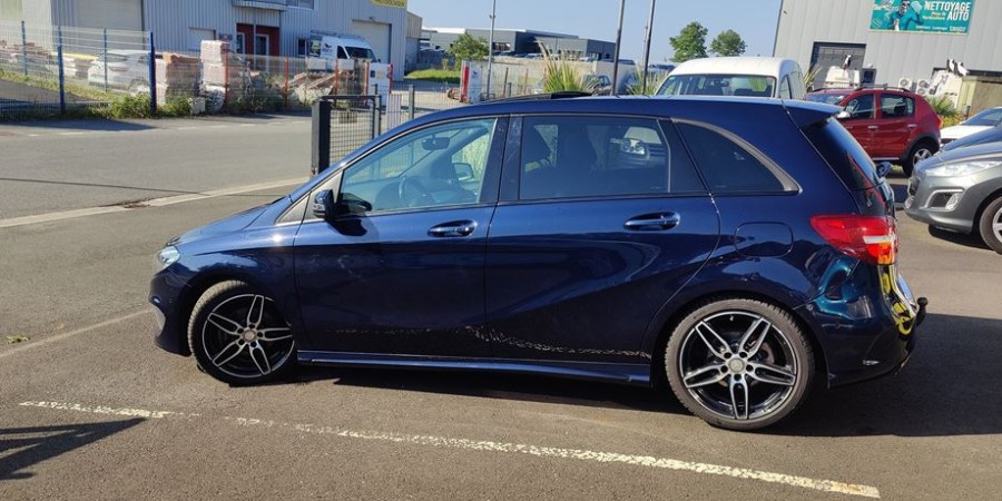 Mercedes Classe B 200 D / FASCINATION 2.2CDI 136CH 7G-DCT PACK AMG