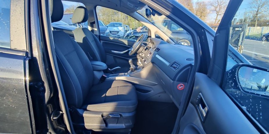 Ford Focus C-Max 2.0 I 145 16V / TITANIUM