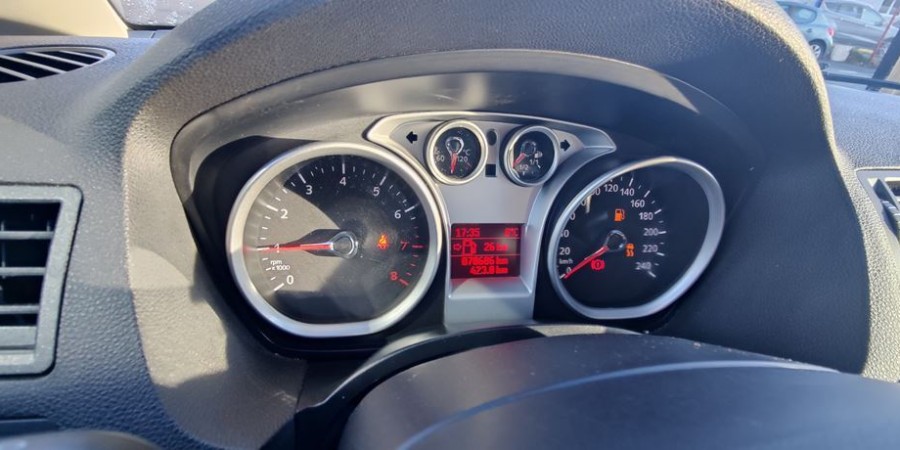 Ford Focus C-Max 2.0 I 145 16V / TITANIUM